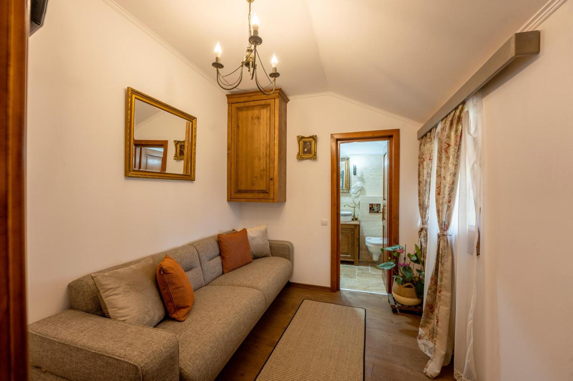Отель Carolina House Сигишоара Экстерьер фото